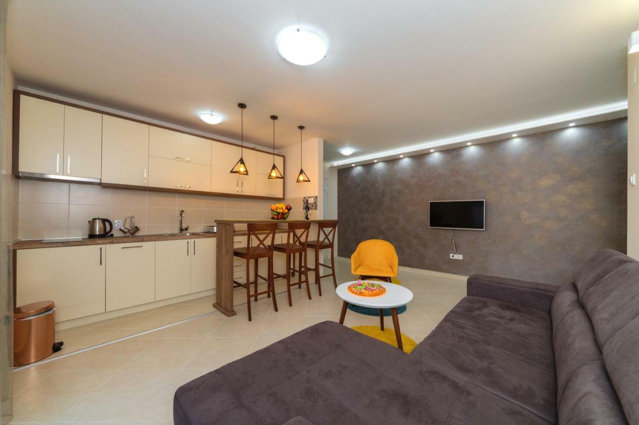 Apartmani Tref Petrovac Exterior photo