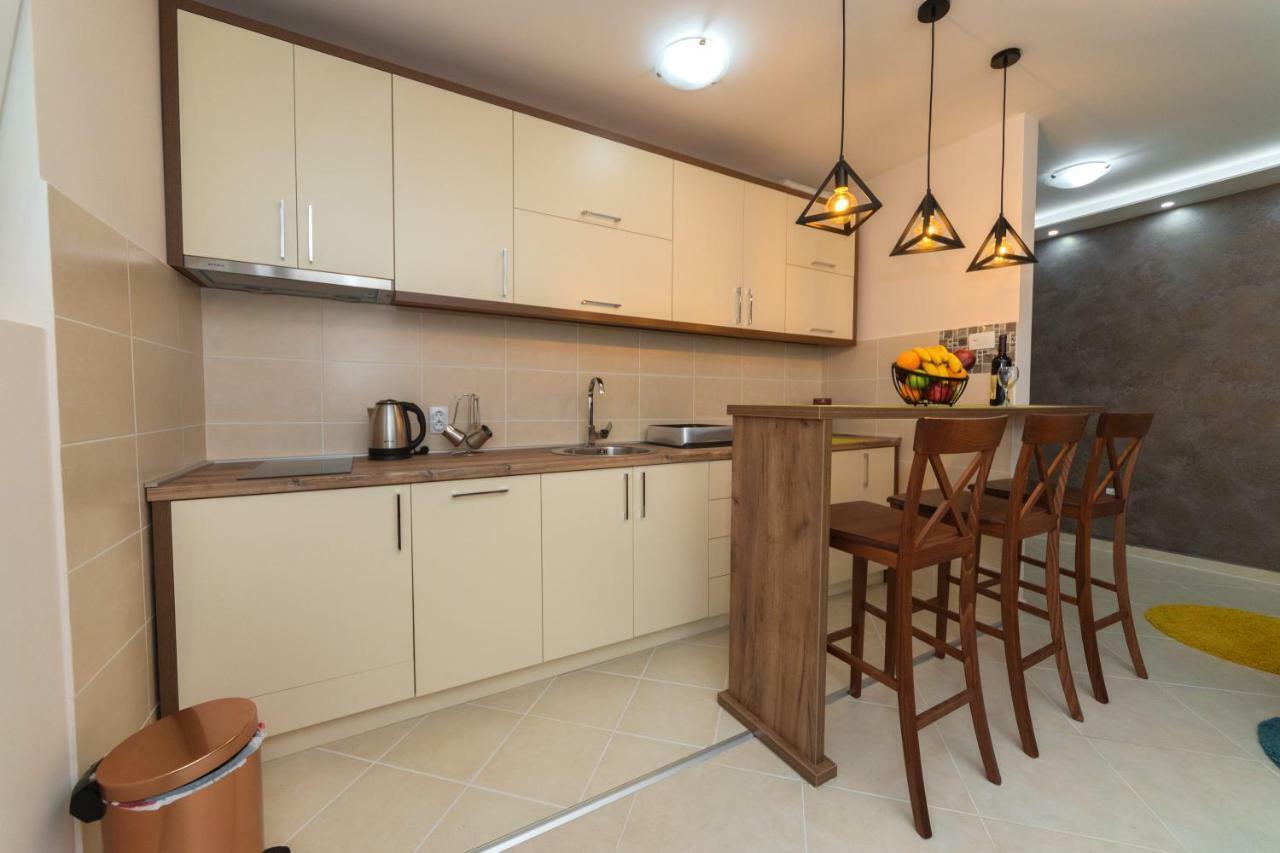 Apartmani Tref Petrovac Exterior photo