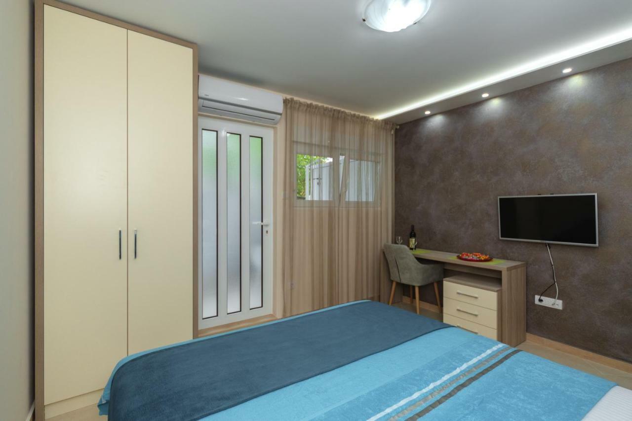 Apartmani Tref Petrovac Exterior photo